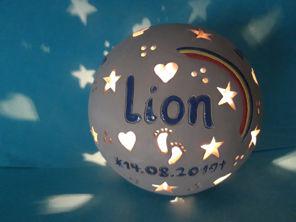 Sternenkind_Lion Leuchte mit Gravur für ein Sternenkind
